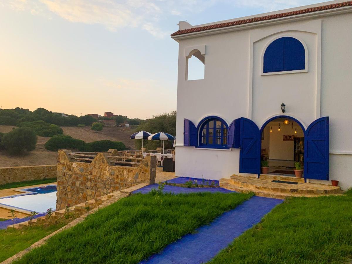Dmina House